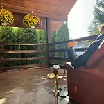 Florilor Holiday home *