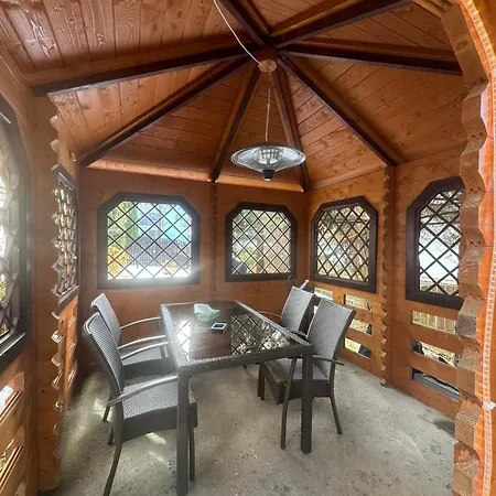 Florilor * פרדיאל