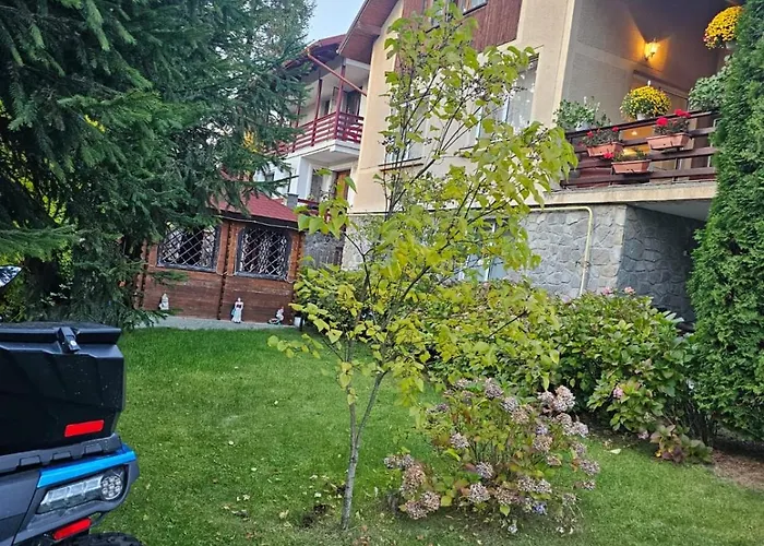 Holiday home Florilor *